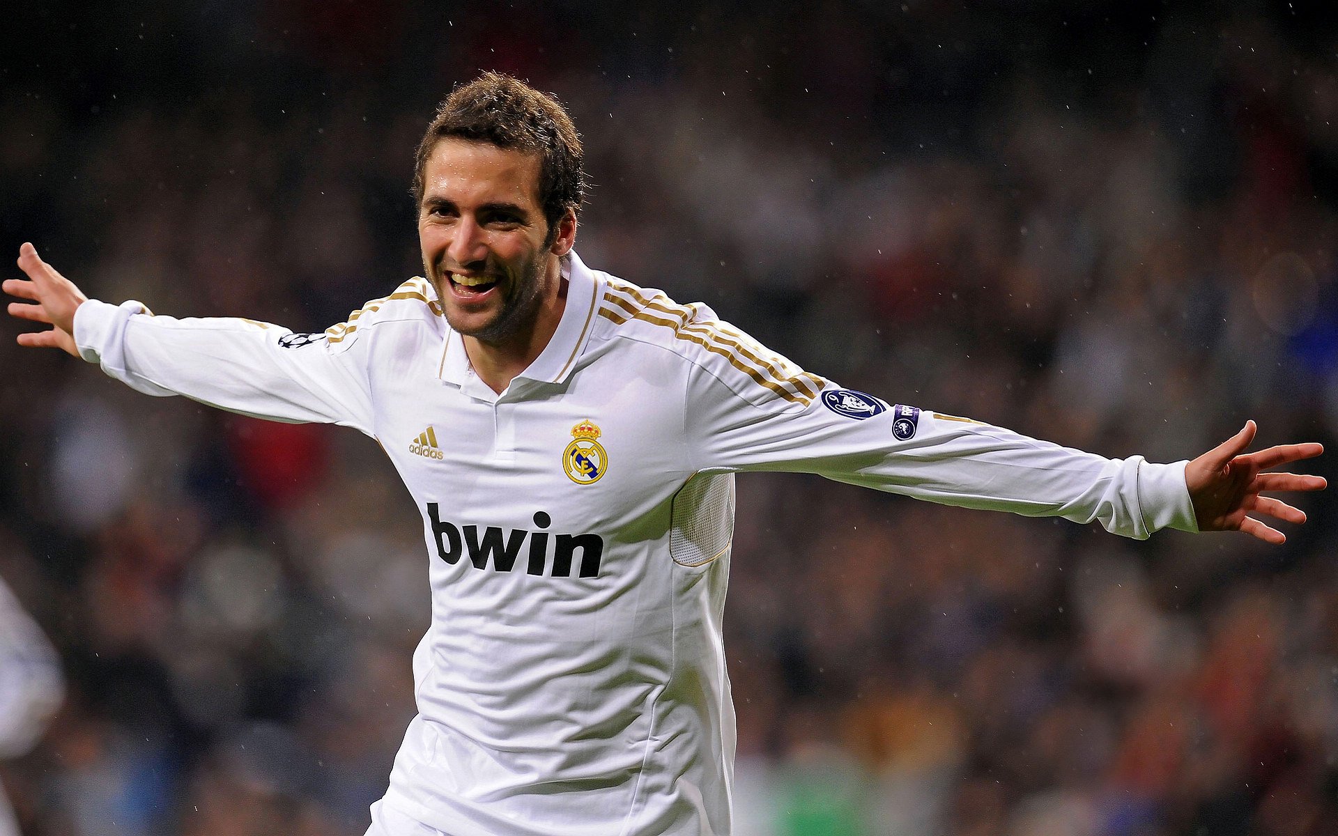 斯特拉斯堡连续第四场比赛获胜，迎来良好状态，斯特拉斯堡视频